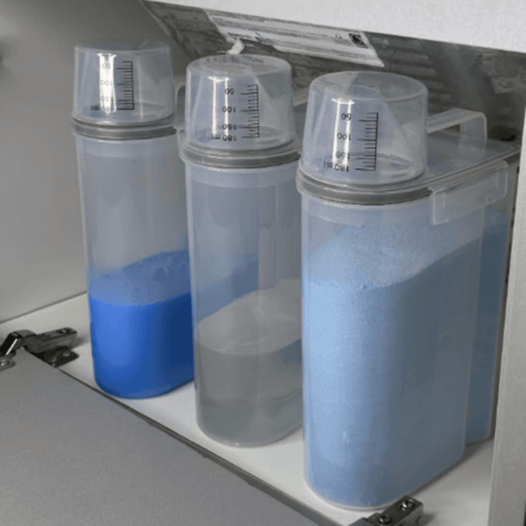 Pote Hermético Porta Mantimento com Copo Medidor de Plástico 2,5L