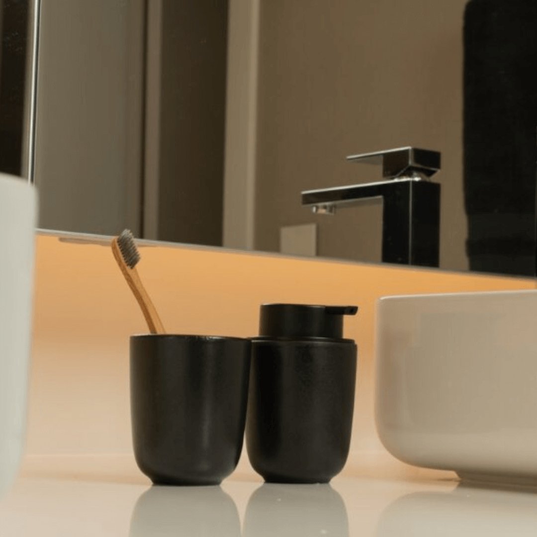Dispenser Porta Sabonete Liquido Cerâmica Osaka Preto Marmorizado 250ml