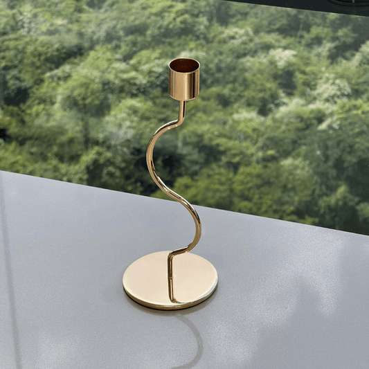 Castiçal em Metal Dourado 20cm P